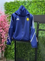 جاكيت نادي النصر رياضي بقبعة – لون كحلي | درة مسك