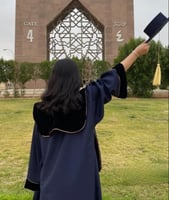 أجمل عبايات تخرج مع القبعه والوشاح متجر درة مسك