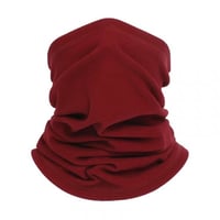 وشاح شتوي أحمر