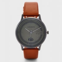 ساعة لاكوست