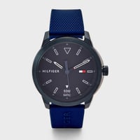 ساعة تومي هيلفيغر