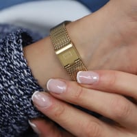 ساعة تومي هيليفيغر