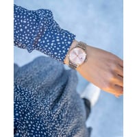 ساعة تومي هيلفيغر