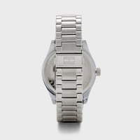 ساعة تومي هيلفيغر