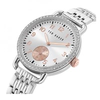 ساعة تيد بيكر