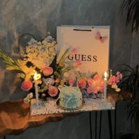 تنسيق هديه على اكريلك مع الكيك