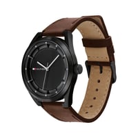 ساعة تومي هيلفيغر