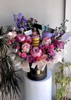 بوكس الورد مع كيك