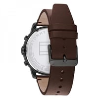 ساعة تومي هيلفيغر