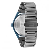 ساعة تومي هيلفيغر