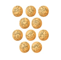 ديزني اليابان - بسكوت محشي فراولة - علبة عشوائية