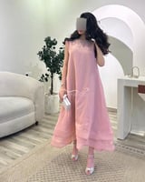 جلابية كلوش واسعه باللون الوردي