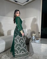 اناقة العنود - فستان أنيق برغندي و أخضر غامق