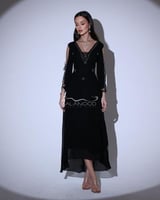 أسود