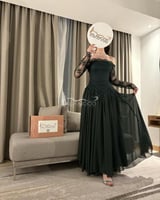 فستان فرح أخضر طويل بأكمام دانتيل أنيقة