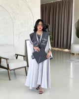 عبايه تخرج 2025