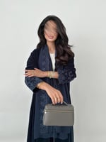 عبايه مخمل +تطريز يدوي