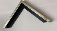 شامبين مجوف اسود