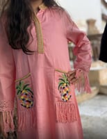 جلابية أطفال بنات- باللون الوردي سيجنشتر ثوبي وعبا...