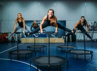 ترامبولين سداسي مع مقبض