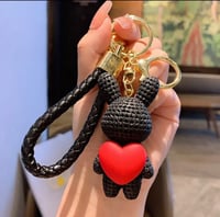 سلسلة ميدالية مفاتيح دمية الأرنب الشمالي (كيرينغ)