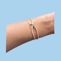 اسوارة دائرة ذهبي