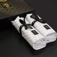 نصف واقف أندونيسي