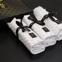 ياباني نصف واقف