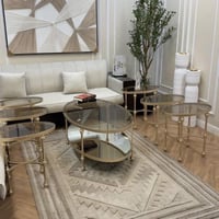 طقم طاولات زجاجيه