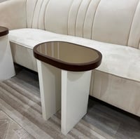 طاولات ضيافة