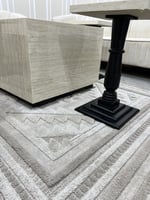 طاولات ضيافة