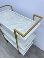 عربية تقديم