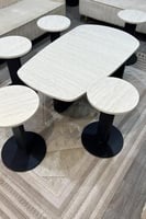 طاولات ضيافة