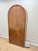 دولاب ملابس قشرة الجوز