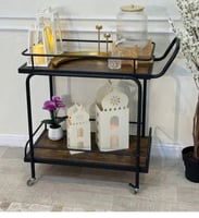 عربية تقديم