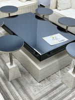 طاولات ضيافة