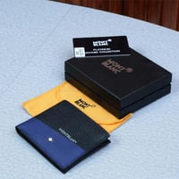 محفظة جلد فاخرة بلون اسود وازرق - تصميم نجمة القمة