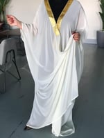 بشت نسائي أبيض تطريز ذهبي