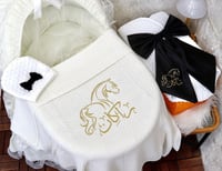 كوفلة اطفال ومدس ختمة ممتازه مع تطريز الاسم