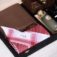 بوكس الأناقة الشتوي تصميم ديور