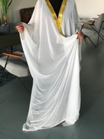 بشت ابيض يوم التأسيس نسائي بالاسم و الشعار حسب الط...