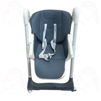 كرسي جلوس مع طاولة طعام