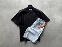 BLACK OVER SIZE T-SHIRT WOTH OVER SIZE JEANZ SHORT