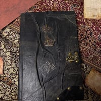 دفتر جلدي مصنوع يدويًا