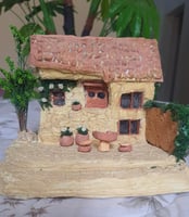 مجسم منزل اسمنتي يدوي الصنع