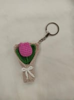 ميدالية باقة ورد كروشيه