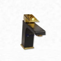 خلاط ديكور مغسلة مربع اسود ذهبي