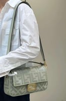 فندي BaGuette مقاس 27cm