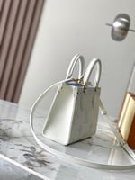 لوي فيتون ONTHEGO BB مقاس18cm