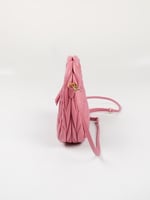 ميو ميو Wander Matelassé مقاس 20cm